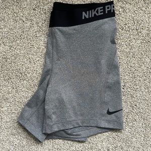 Nike Pro